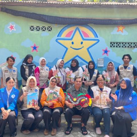 Tim PkM UMBY Manfaatkan Kearifan Lokal Untuk Tumbuhkan Literasi Budaya pada Anak